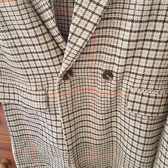 Blazer - Picture 3 of 6